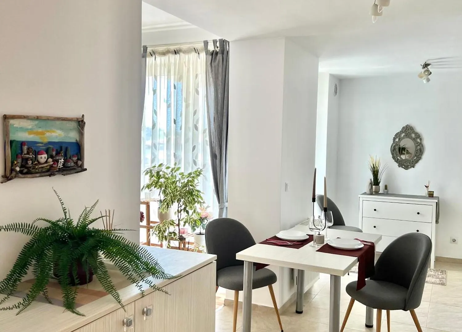 White Bliss - 1Br Apartment With Balcony And Parking Boekarest